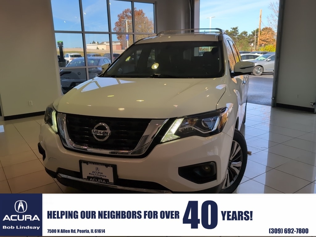 2017 Nissan Pathfinder SL