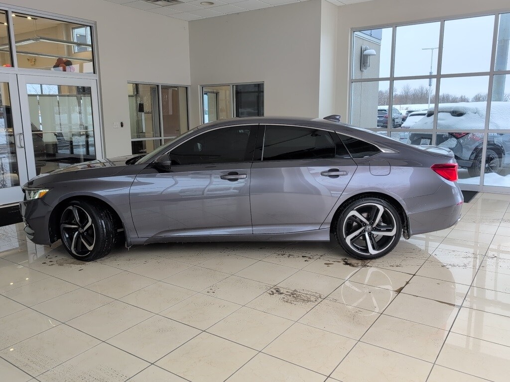 2019 Honda Accord Sport photo 2