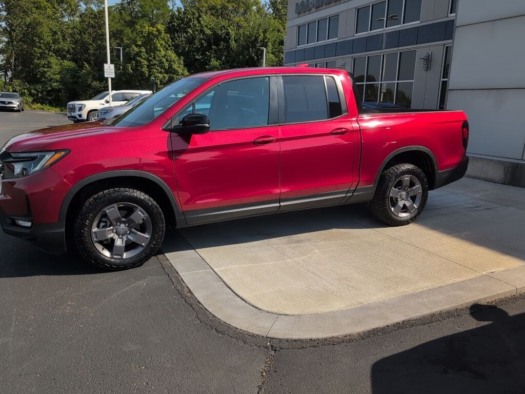 Used 2025 Honda Ridgeline TrailSport Truck Crew Cab