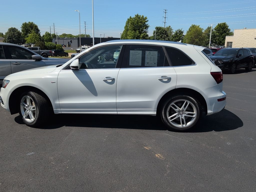 Used 2015 Audi Q5 Premium Plus with VIN WA1DGAFP0FA090402 for sale in Peoria, IL
