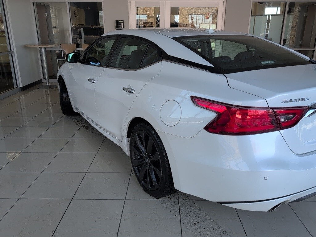 Used 2017 Nissan Maxima 3.5 SR Sedan