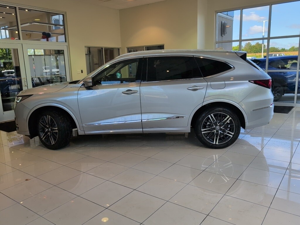 2026 Acura MDX SH-AWD Advance photo 2