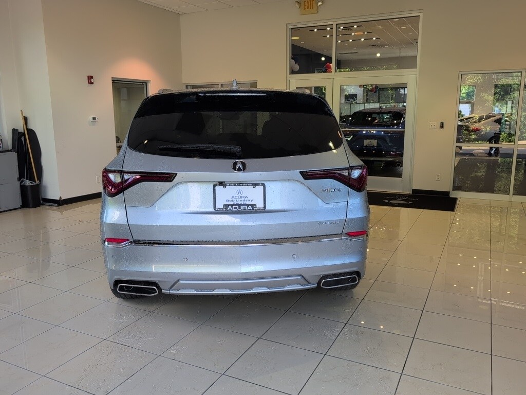 2026 Acura MDX SH-AWD Advance photo 4