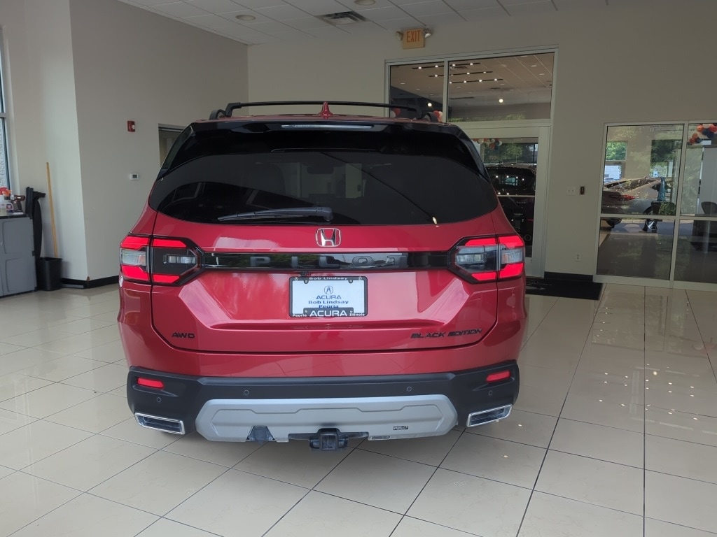 Used 2025 Honda Pilot Black Edition SUV