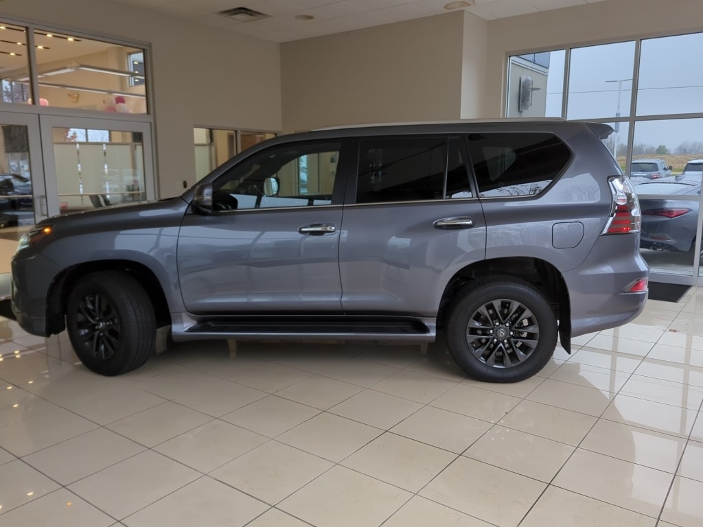 Used 2023 Lexus GX PREMIUM with VIN JTJAM7BX4P5343092 for sale in Peoria, IL