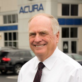 Staff member Bob Lindsay from ID_55bed8fffa9e