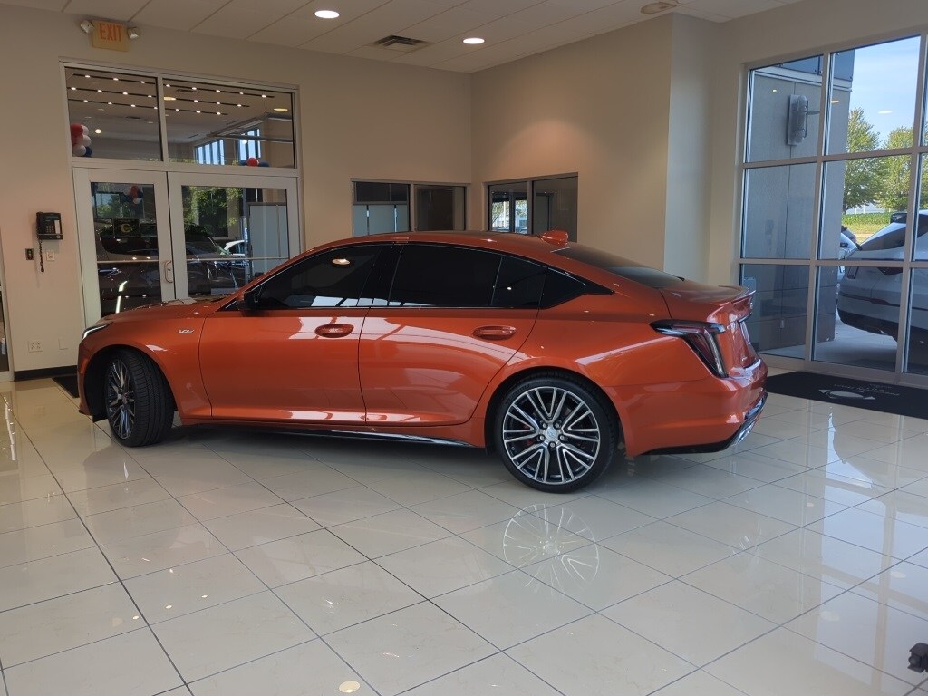 2023 Cadillac CT5 V photo 3