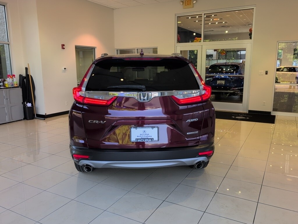2018 Honda CR-V Touring photo 4