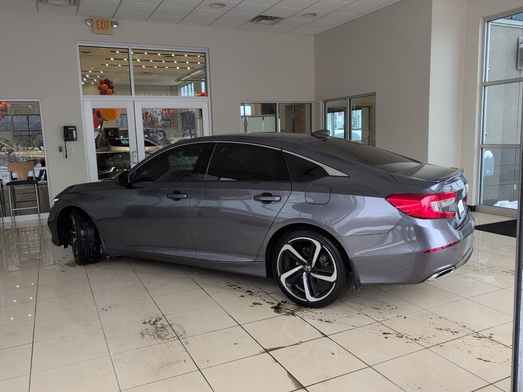 2019 Honda Accord Sport photo 3