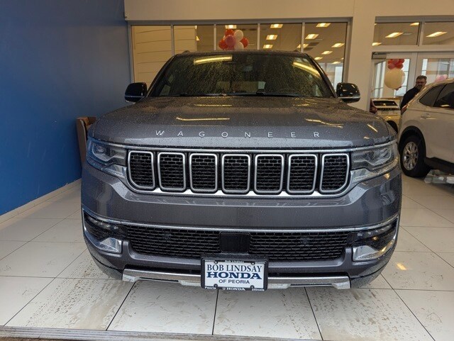 2024 Jeep Wagoneer L Series III photo 2