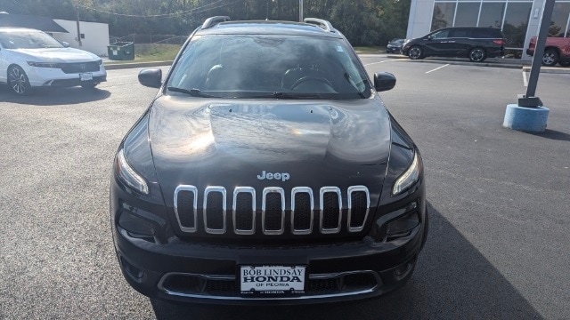 Used 2015 Jeep Cherokee Limited with VIN 1C4PJMDS0FW613434 for sale in Peoria, IL