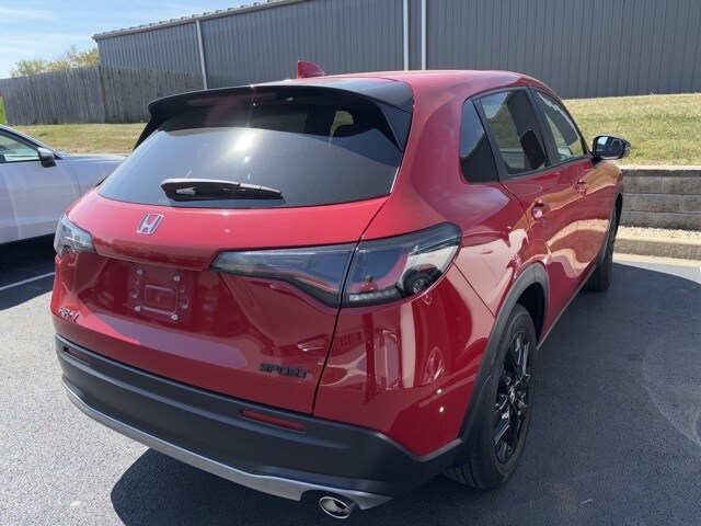 2025 Honda HR-V Sport photo 3