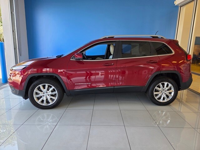 2017 Jeep Cherokee Limited photo 3