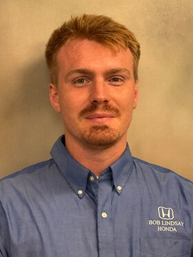 Staff member Logan Warren from ID_62d5274e7142