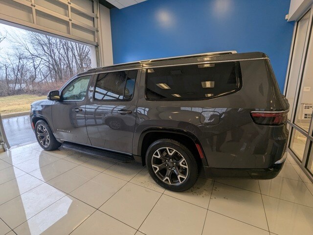 2024 Jeep Wagoneer L Series III photo 4