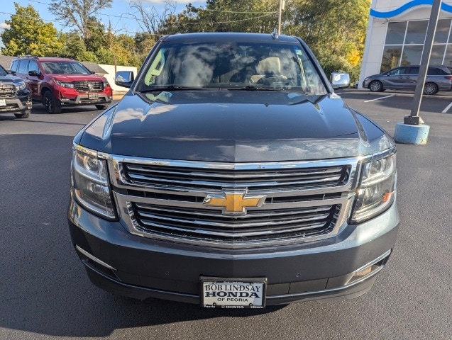 Used 2019 Chevrolet Tahoe Premier with VIN 1GNSKCKC1KR153195 for sale in Peoria, IL