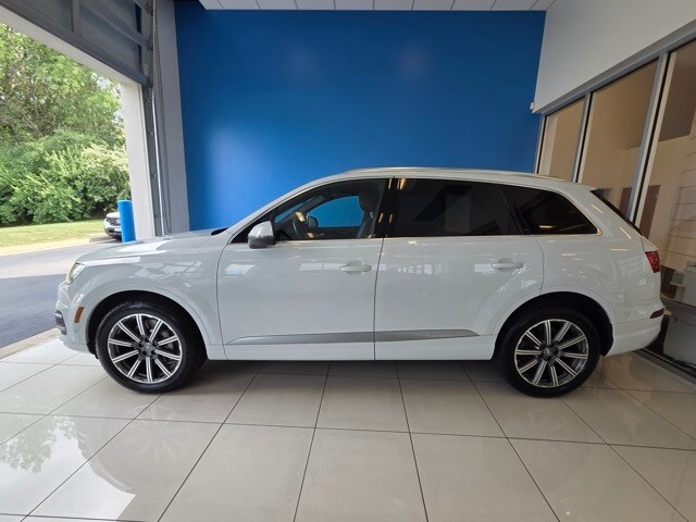 2019 Audi Q7 55 Premium photo 3