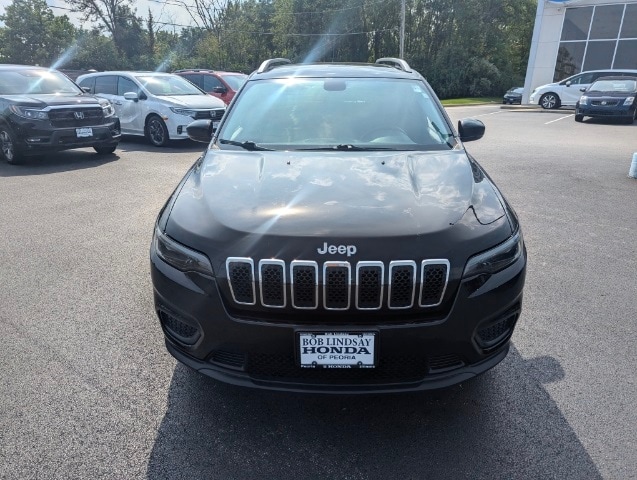 Used 2020 Jeep Cherokee Latitude with VIN 1C4PJLCB8LD552921 for sale in Peoria, IL