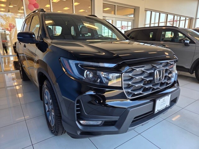 2023 Honda Passport TrailSport photo 3