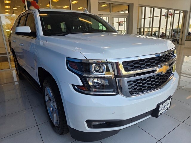 2019 Chevrolet Tahoe LT photo 3