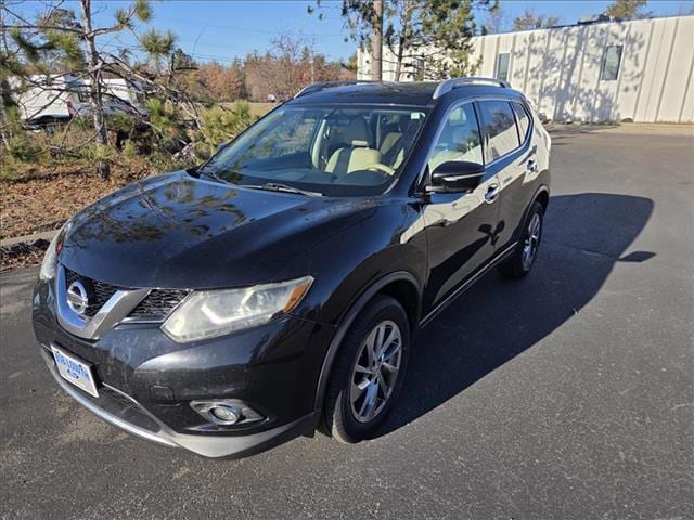 Used 2015 Nissan Rogue SL with VIN 5N1AT2MV4FC909343 for sale in Bemidji, Minnesota