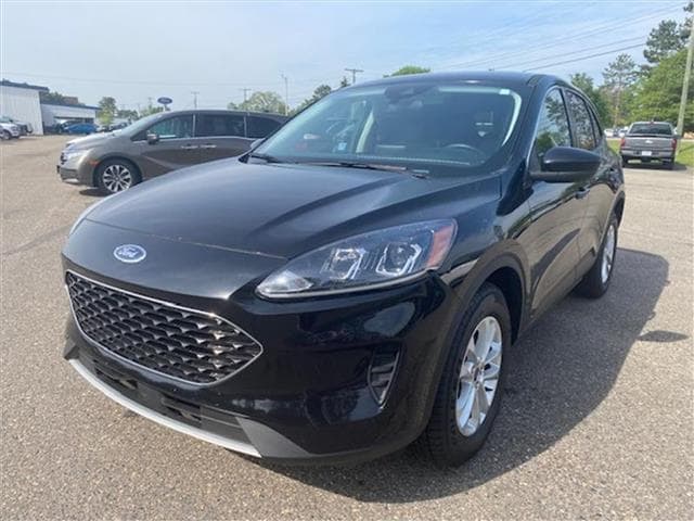 Used 2021 Ford Escape SE with VIN 1FMCU9G63MUB22829 for sale in Bemidji, Minnesota