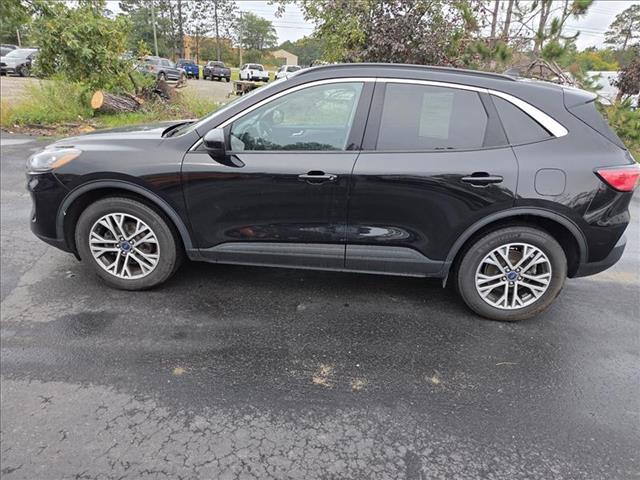 2022 Ford Escape SEL's photo