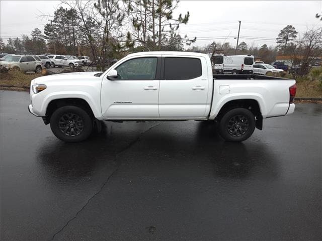 2023 Toyota Tacoma SR5's photo
