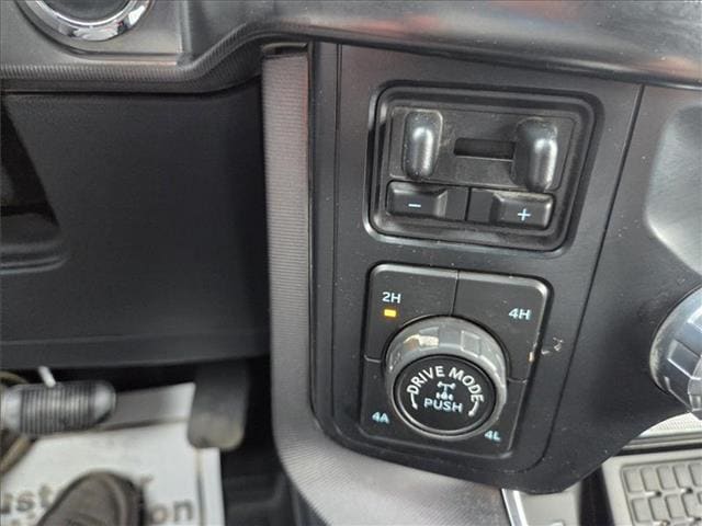 2023 Ford F-150 Platinum - Photo 26
