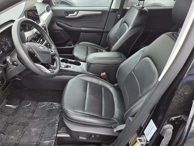 2022 Ford Escape SEL - Photo 16