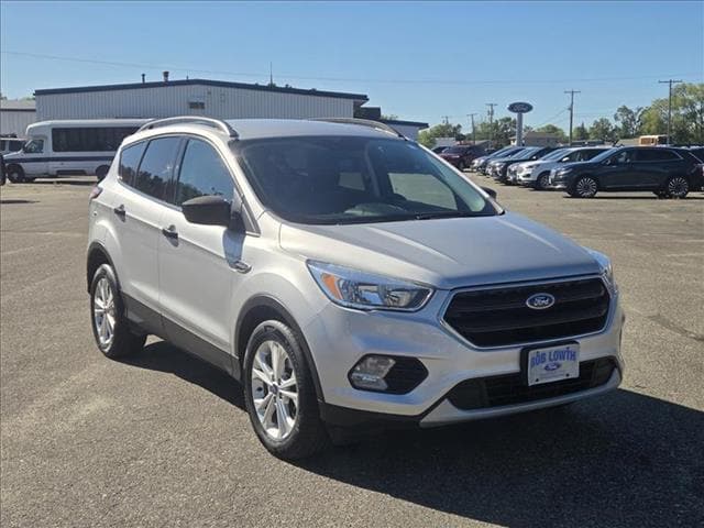 Used 2018 Ford Escape SE with VIN 1FMCU9GD4JUA23642 for sale in Bemidji, Minnesota
