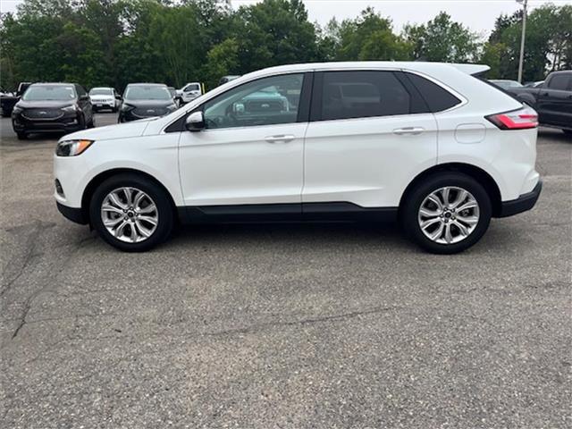 2022 Ford Edge Titanium SUV