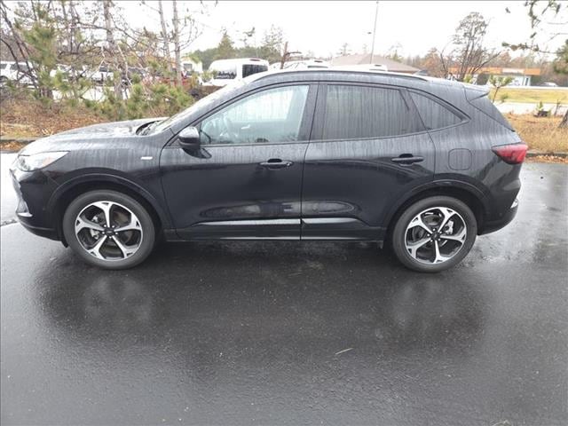 2023 Ford Escape ST-Line Elite's photo