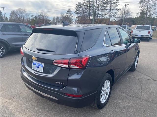 2022 Chevrolet Equinox LT photo 3