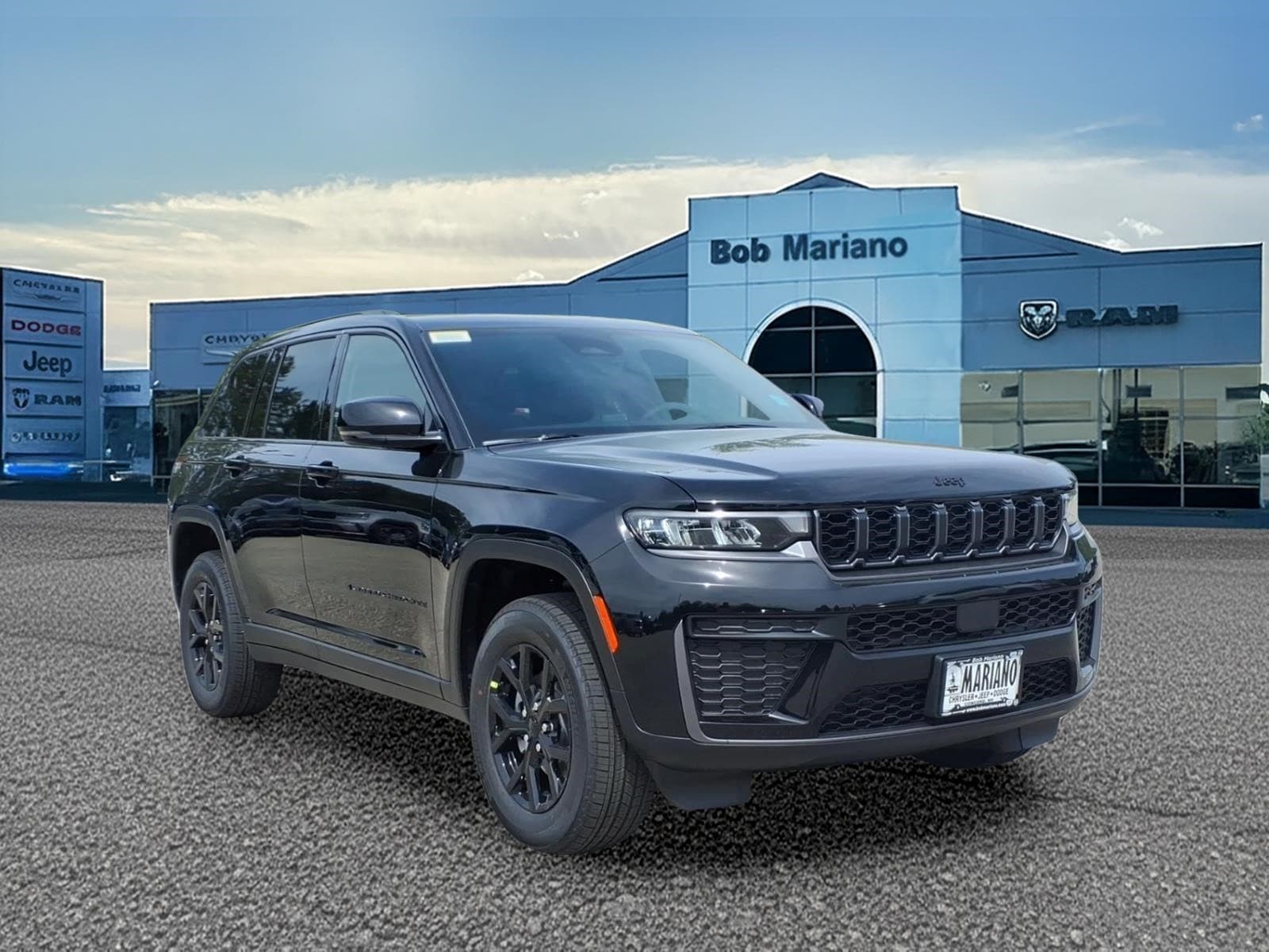 2026 Jeep Grand Cherokee Summit 4x4's photo