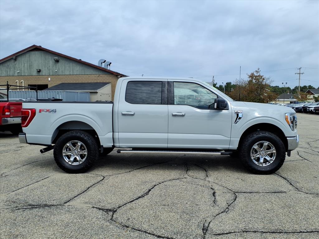 2023 Ford F-150 XLT photo 3