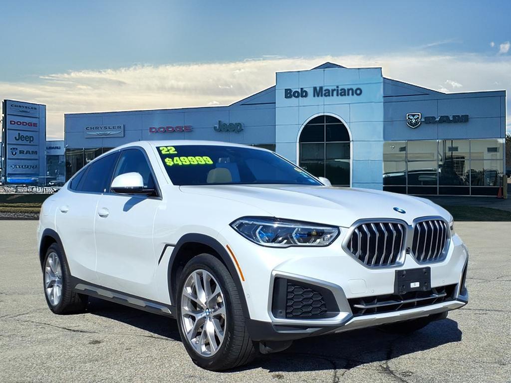 2022 BMW X6 40i's photo