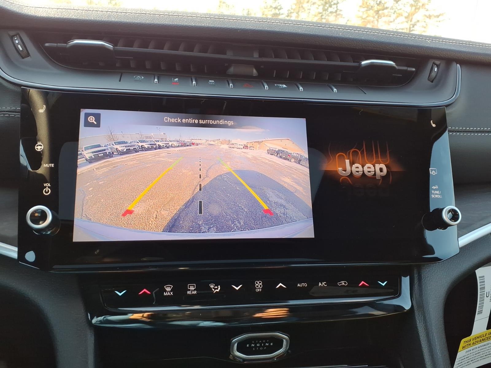 2026 Jeep Grand Cherokee Laredo - Photo 9