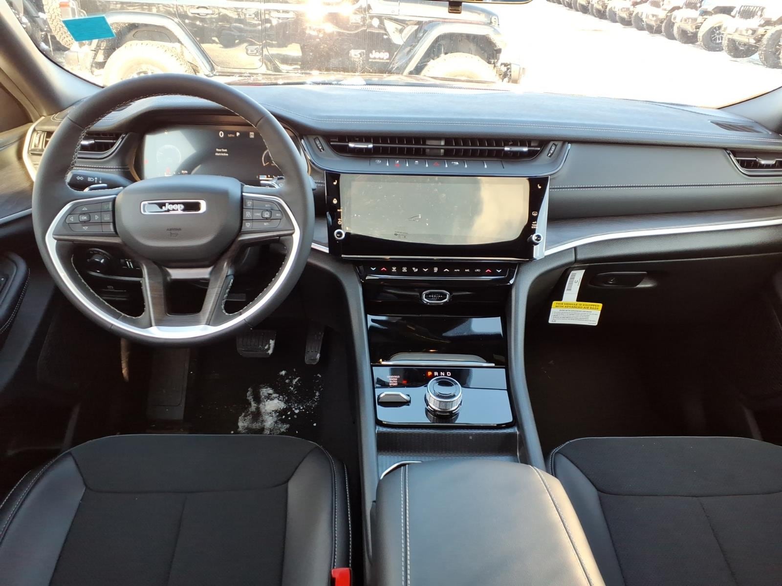 2026 Jeep Grand Cherokee Laredo - Photo 7