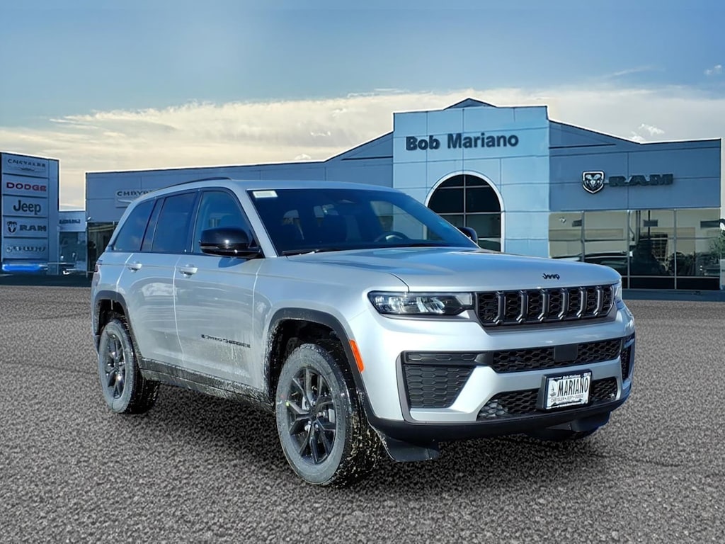 New 2026 Jeep Grand Cherokee Laredo Altitude Sport Utility