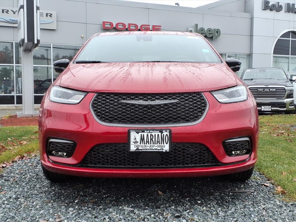 New 2026 Chrysler Pacifica Select Passenger Van