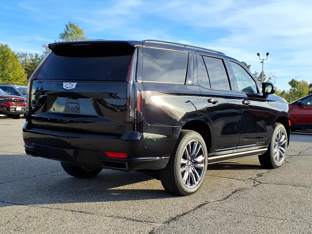 2022 Cadillac Escalade Sport photo 3