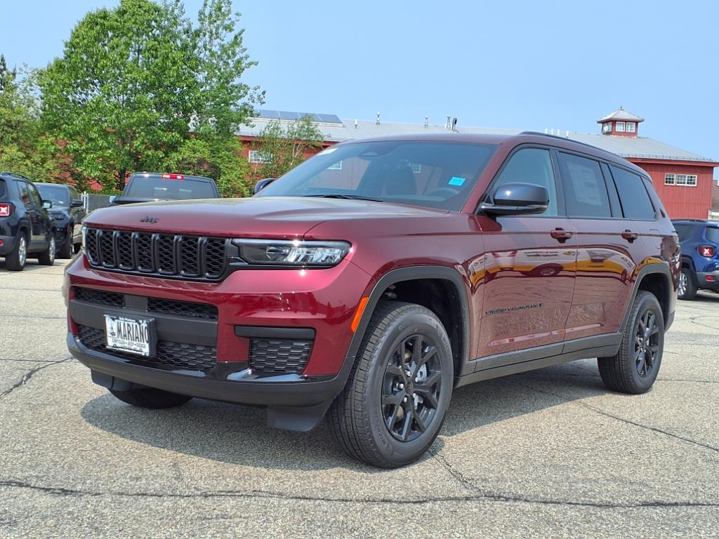 2025 Jeep Grand Cherokee Altitude X photo 3
