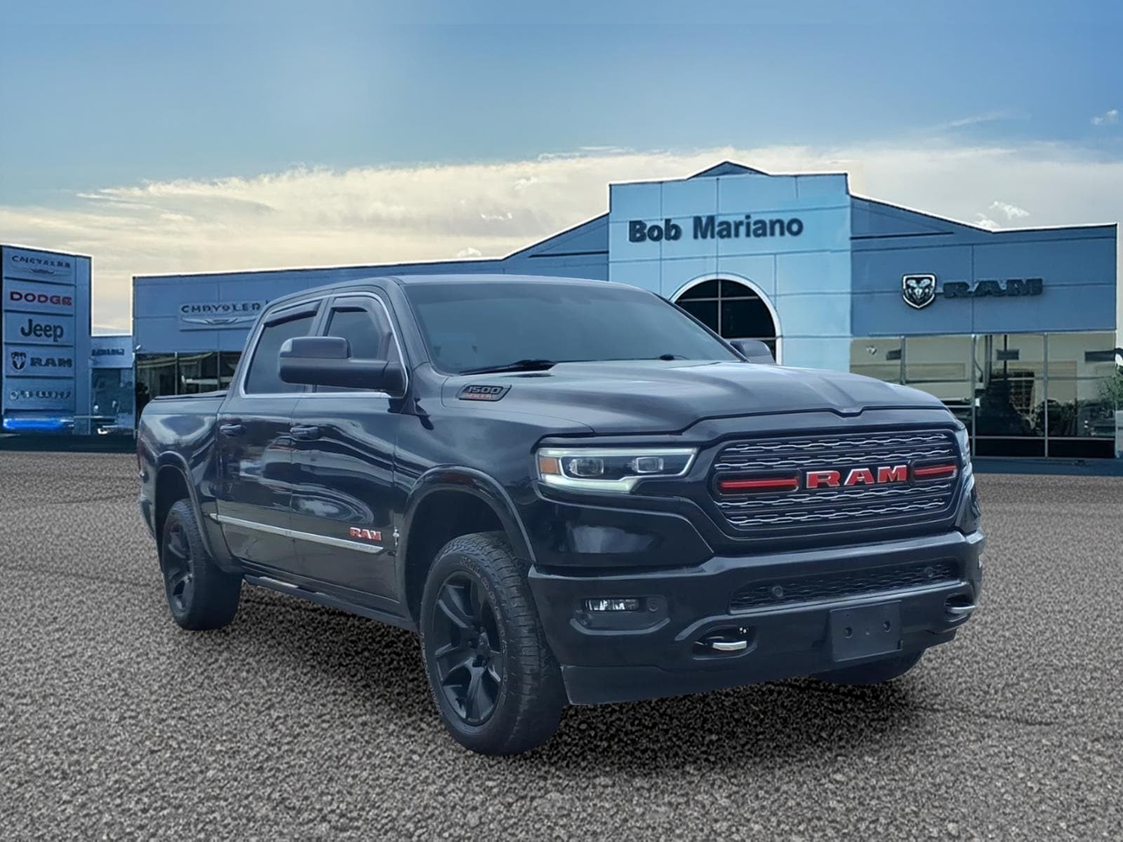 2019 RAM 1500 Limited 4x4 Crew Cab 5'7's photo