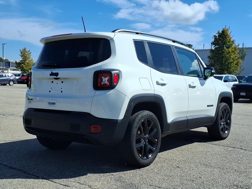 2022 Jeep Renegade Altitude photo 2