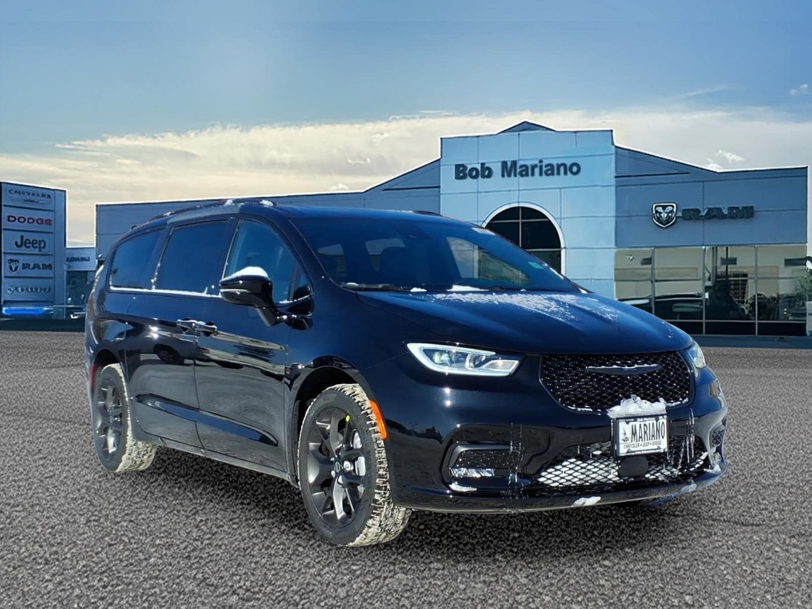 2026 Chrysler Pacifica Select AWD's photo