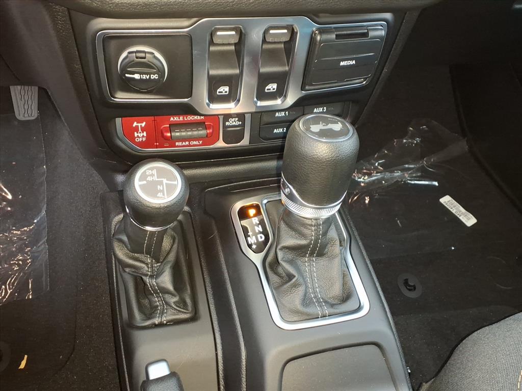 2026 Jeep Wrangler 2-Door Willys - Photo 9