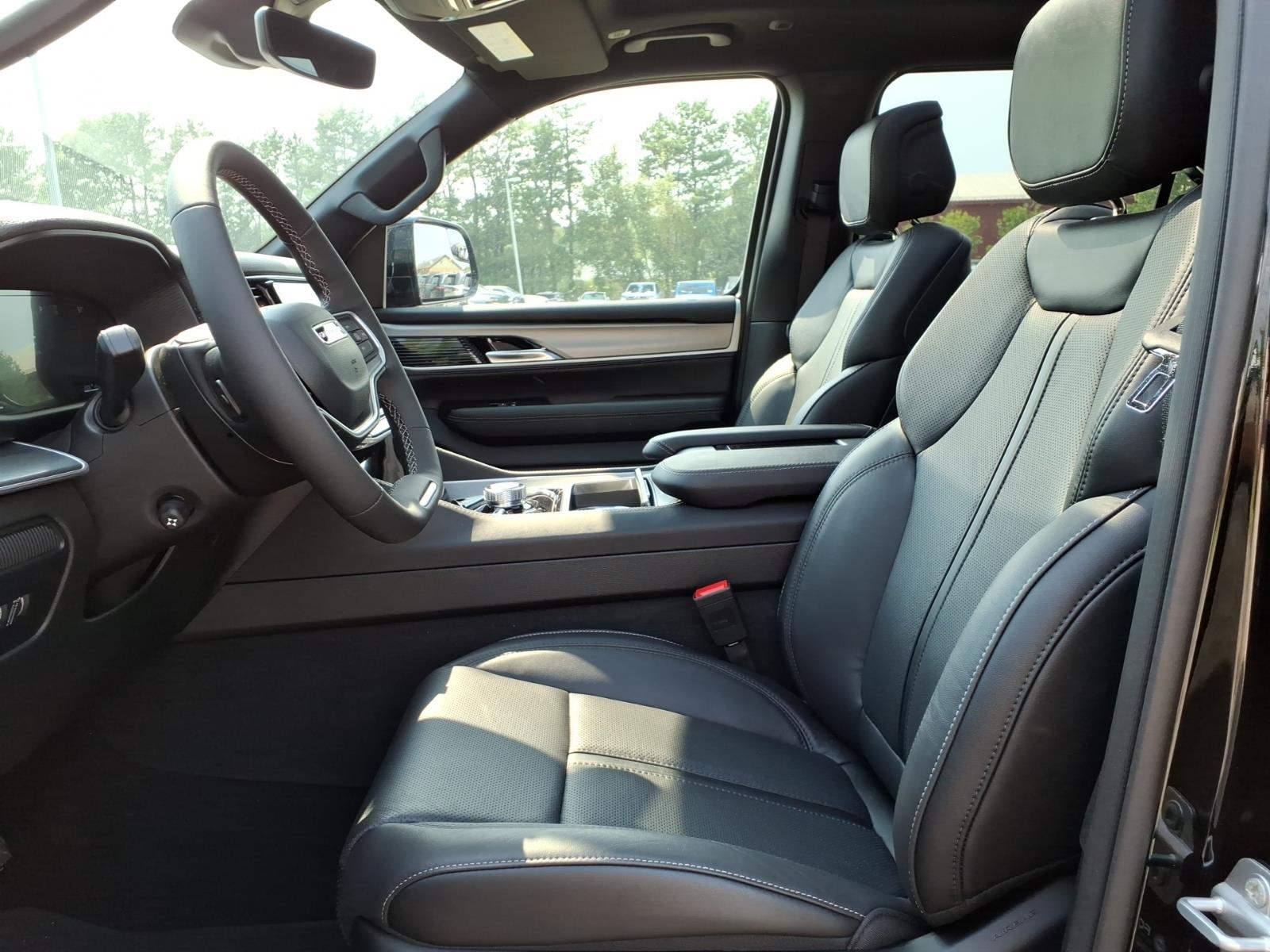 2026 Jeep Grand Wagoneer Limited Altitude - Photo 5