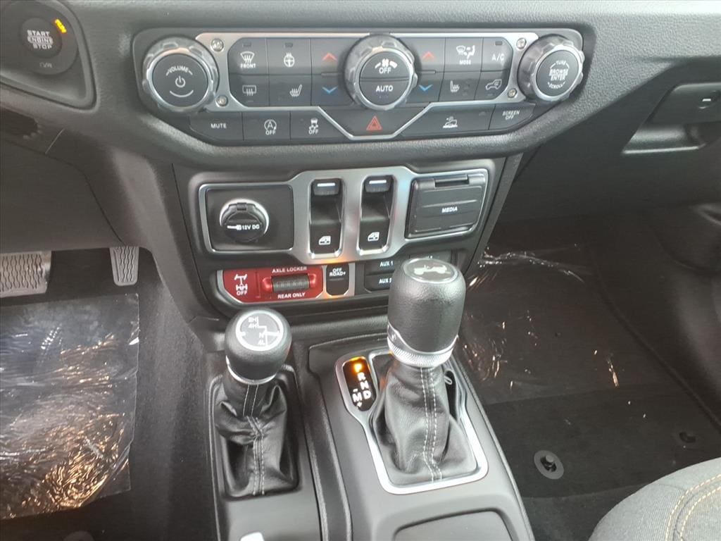 2026 Jeep Wrangler 2-Door Willys - Photo 9