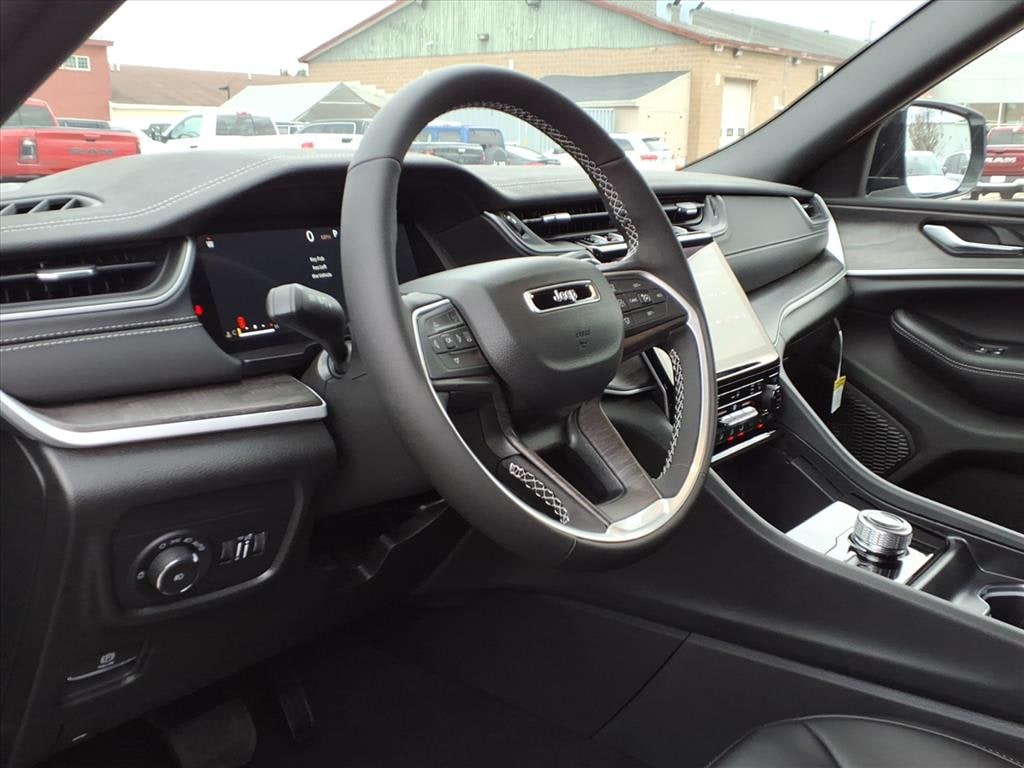 New 2025 Jeep Grand Cherokee L Limited Sport Utility
